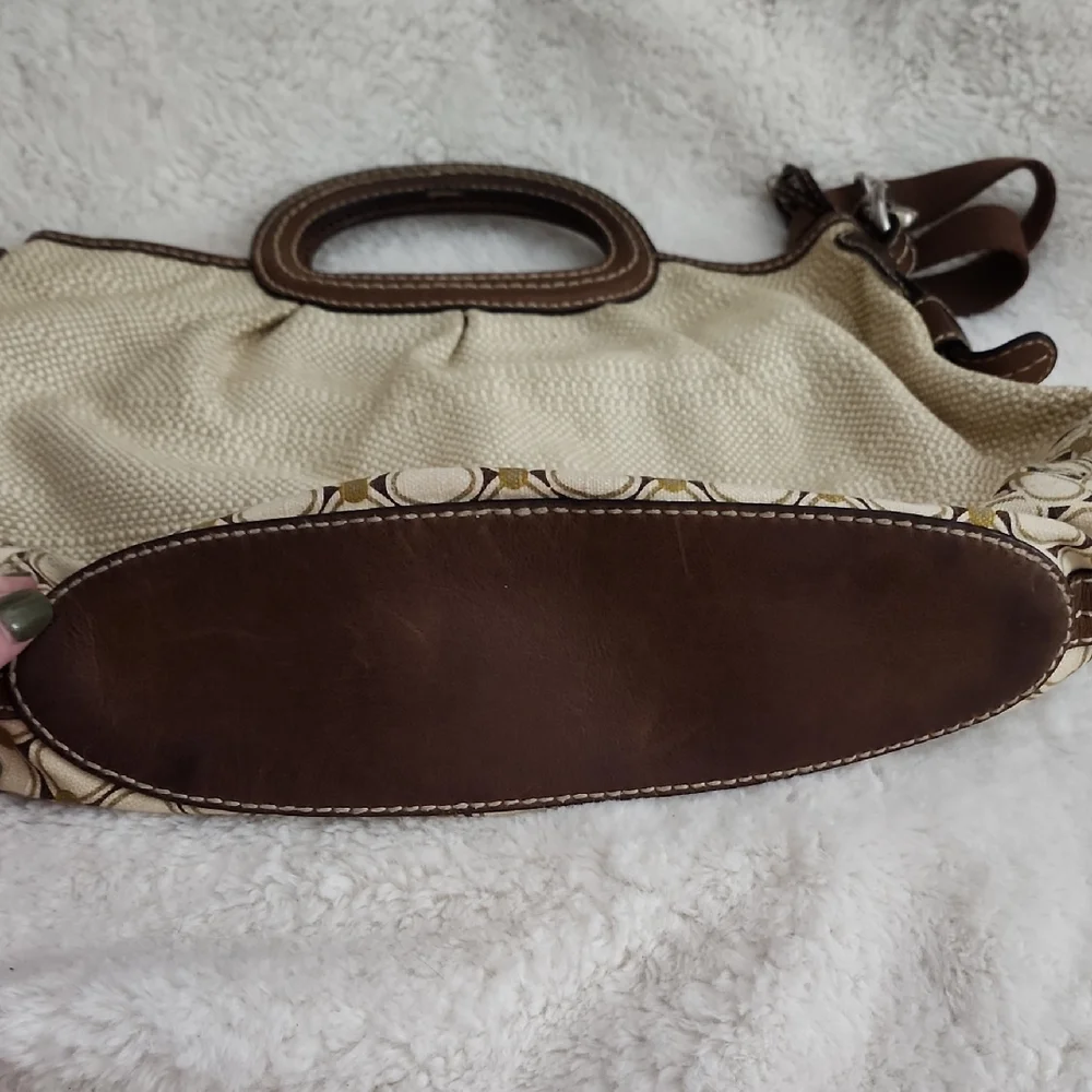 Fossil Vintage Beige and Brown Shoulder Bag Purse
